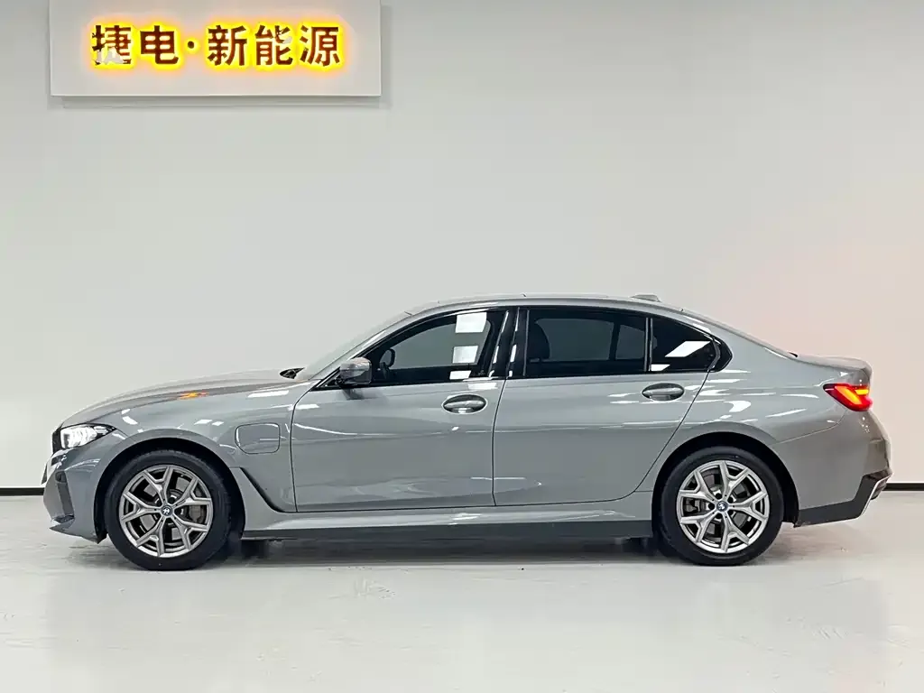 BMW i3 2023 из CN, фото 2