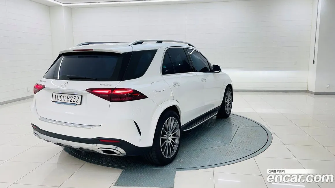 Mercedes-Benz GLE-Class — фото 5