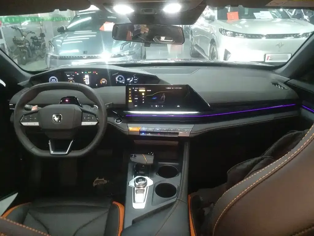 Changan UNI-V 2025 из CN, фото 10