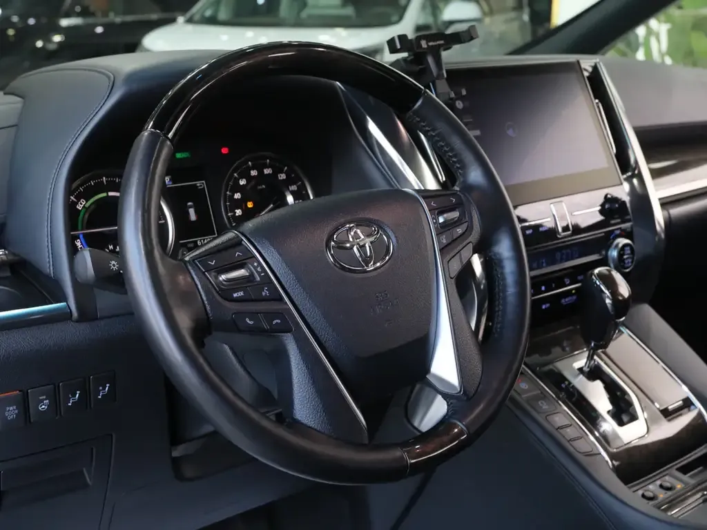 Toyota Vellfire 2022 из CN, фото 6