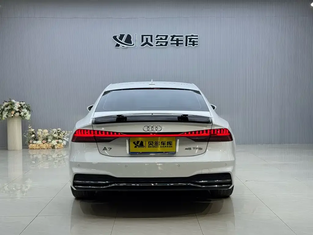 Audi A7 2021 из CN, фото 4