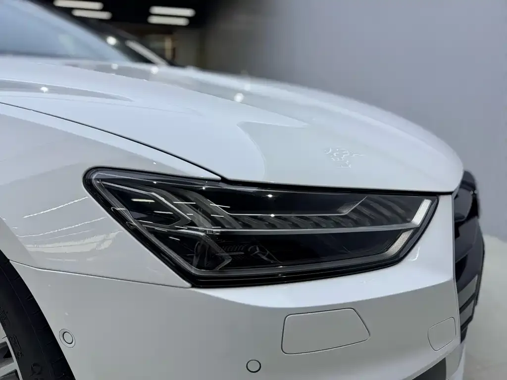 Audi A7 2021 из CN, фото 8