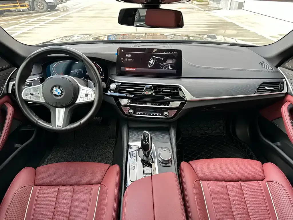 BMW 5 Series — фото 10