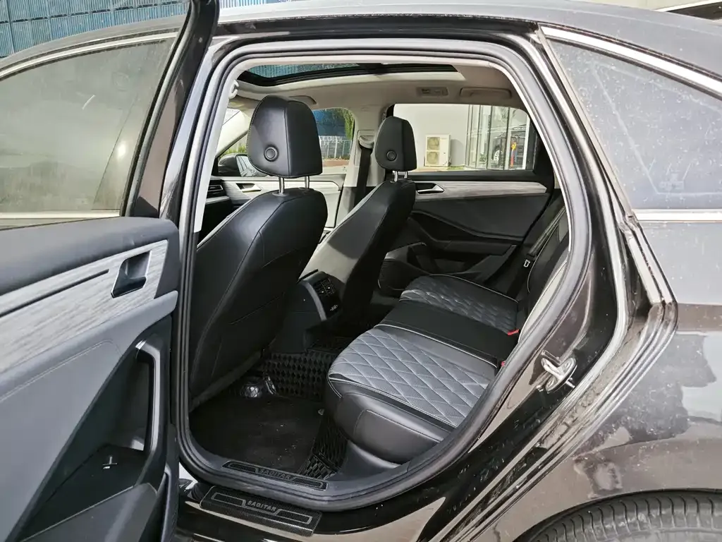 Volkswagen Sagitar 2023 из CN, фото 7