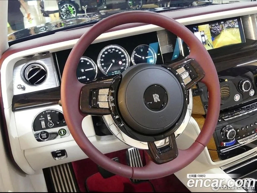 Rolls-Royce Phantom 2023 из KR, фото 5