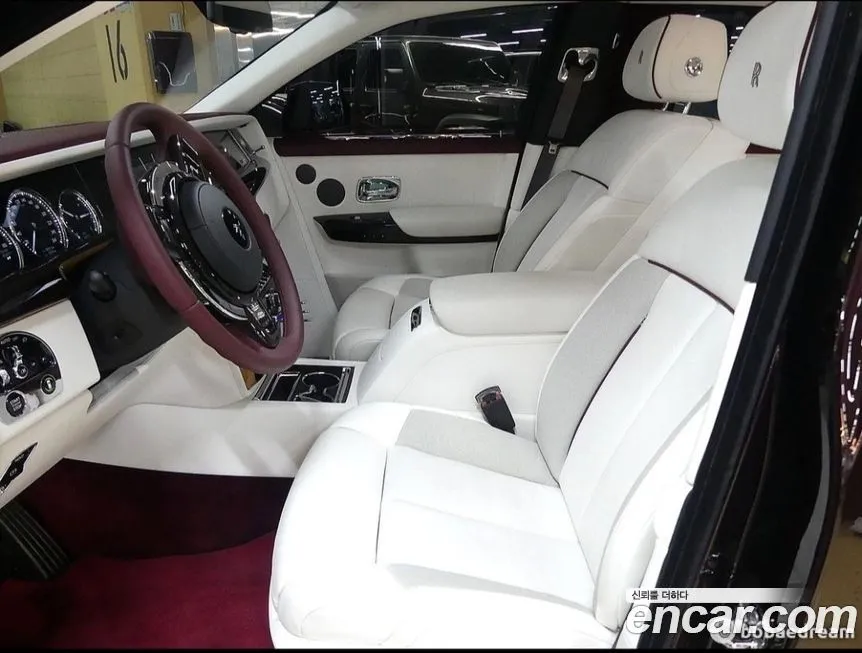 Rolls-Royce Phantom 2023 из KR, фото 7