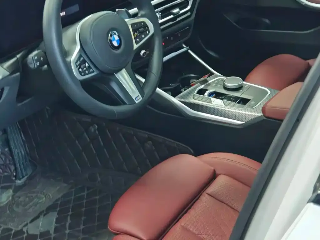 BMW 3 Series 2023 из CN, фото 3