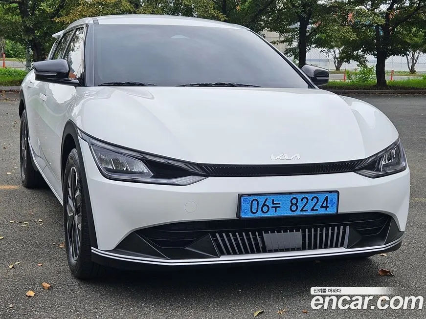 Kia EV6 2023 из KR, фото 2