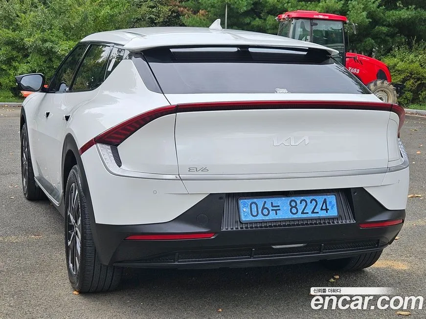Kia EV6 2023 из KR, фото 5