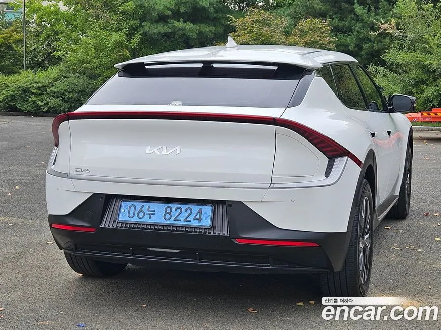 Kia EV6 2023 из KR, фото 6