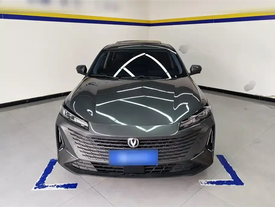 Changan Yida 2024 из CN, фото 3