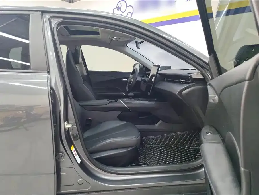 Changan Yida 2024 из CN, фото 7