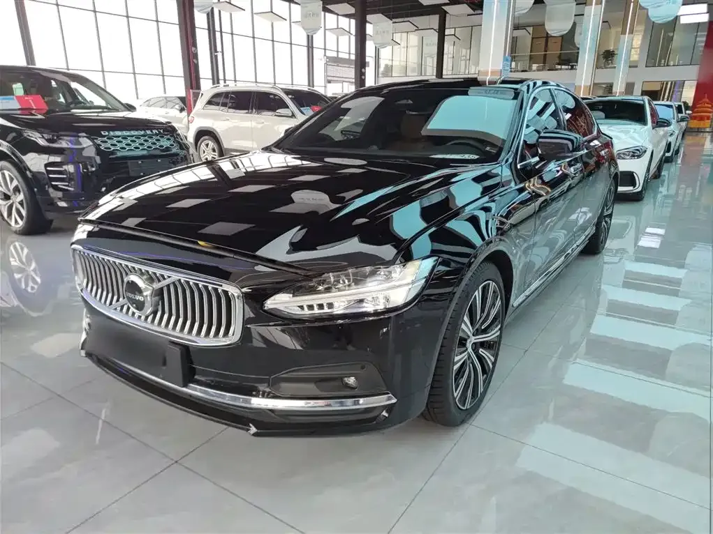 Volvo S90 2023 из CN, фото 2
