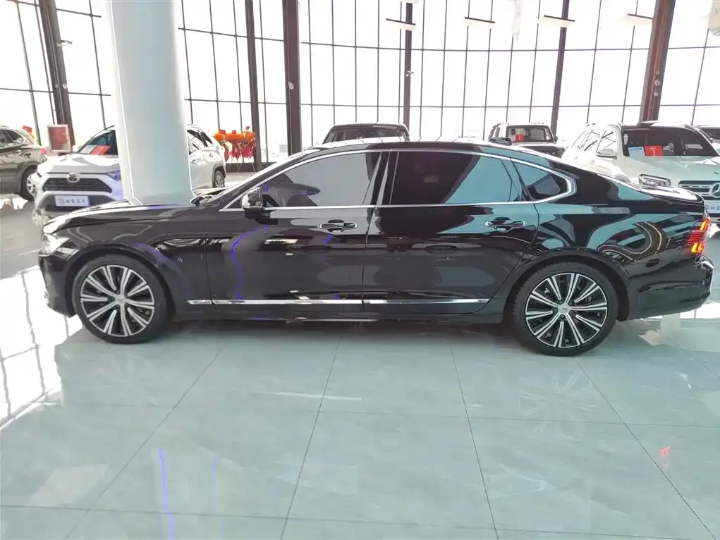 Volvo S90 2023 из CN, фото 5