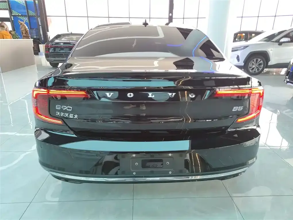 Volvo S90 2023 из CN, фото 6