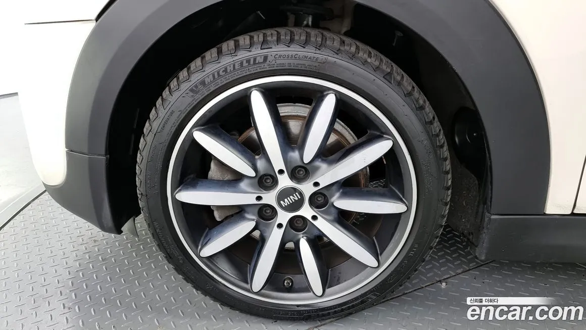 [object Object] Cooper Convertible 2021 из KR, фото 5