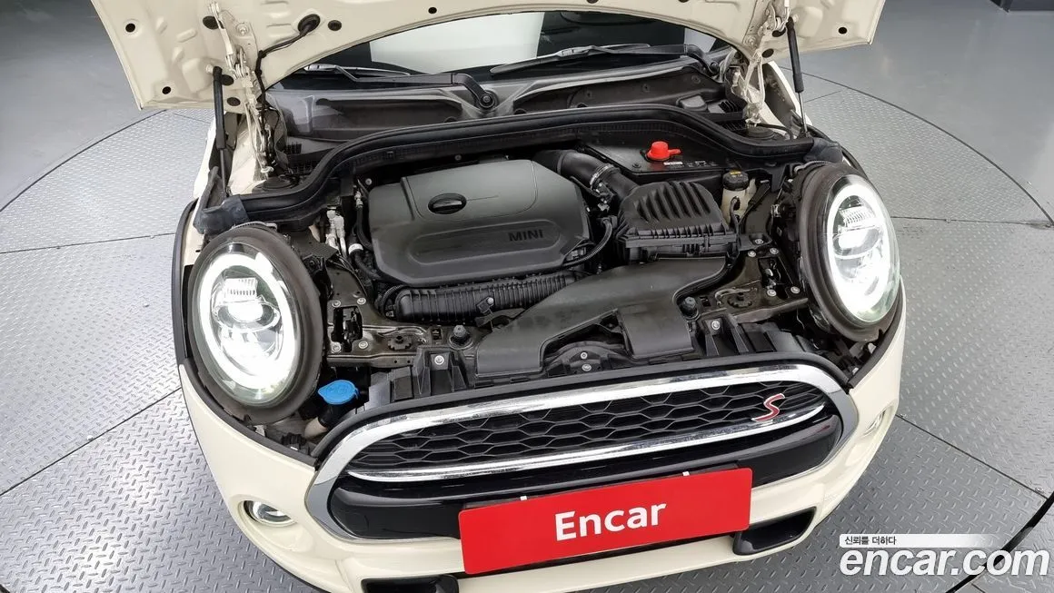 [object Object] Cooper Convertible 2021 из KR, фото 6