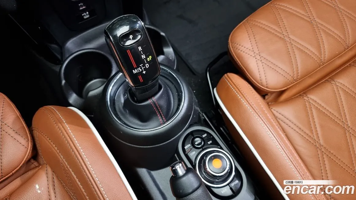 [object Object] Cooper Convertible 2021 из KR, фото 9