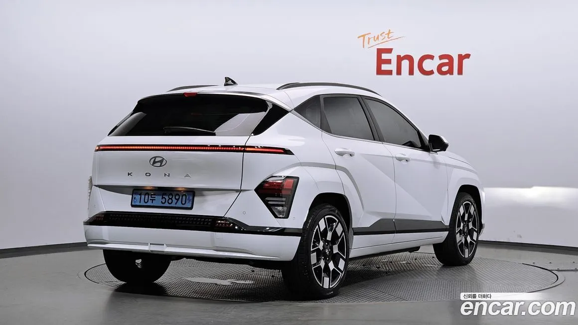 Hyundai Kona — фото 2