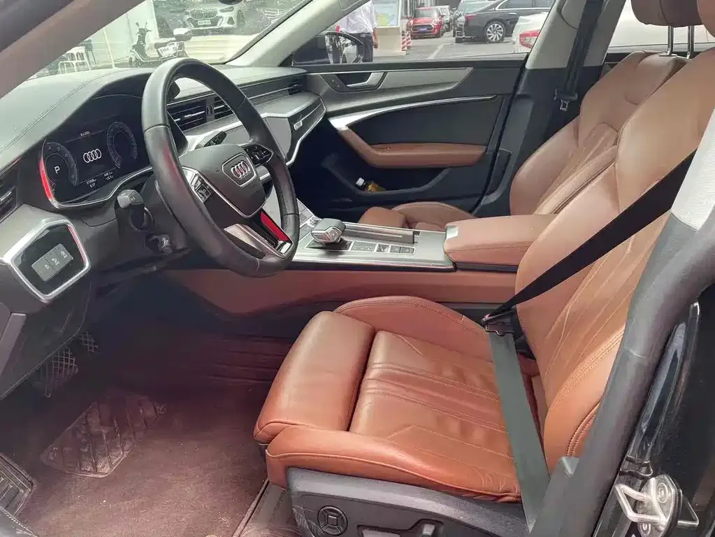 Audi A7 2021 из CN, фото 5