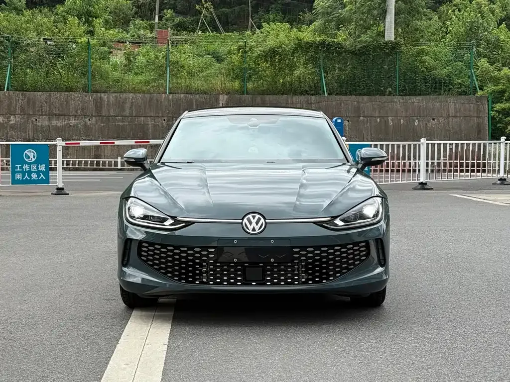 Volkswagen Lamando 2024 из CN, фото 2