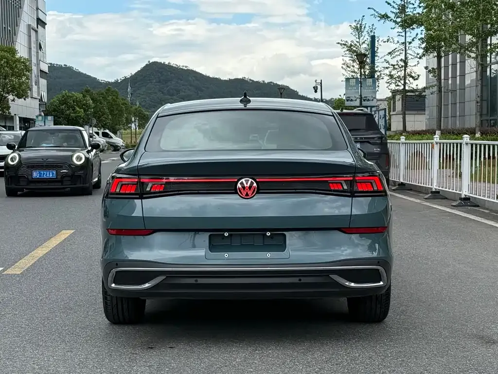 Volkswagen Lamando 2024 из CN, фото 6