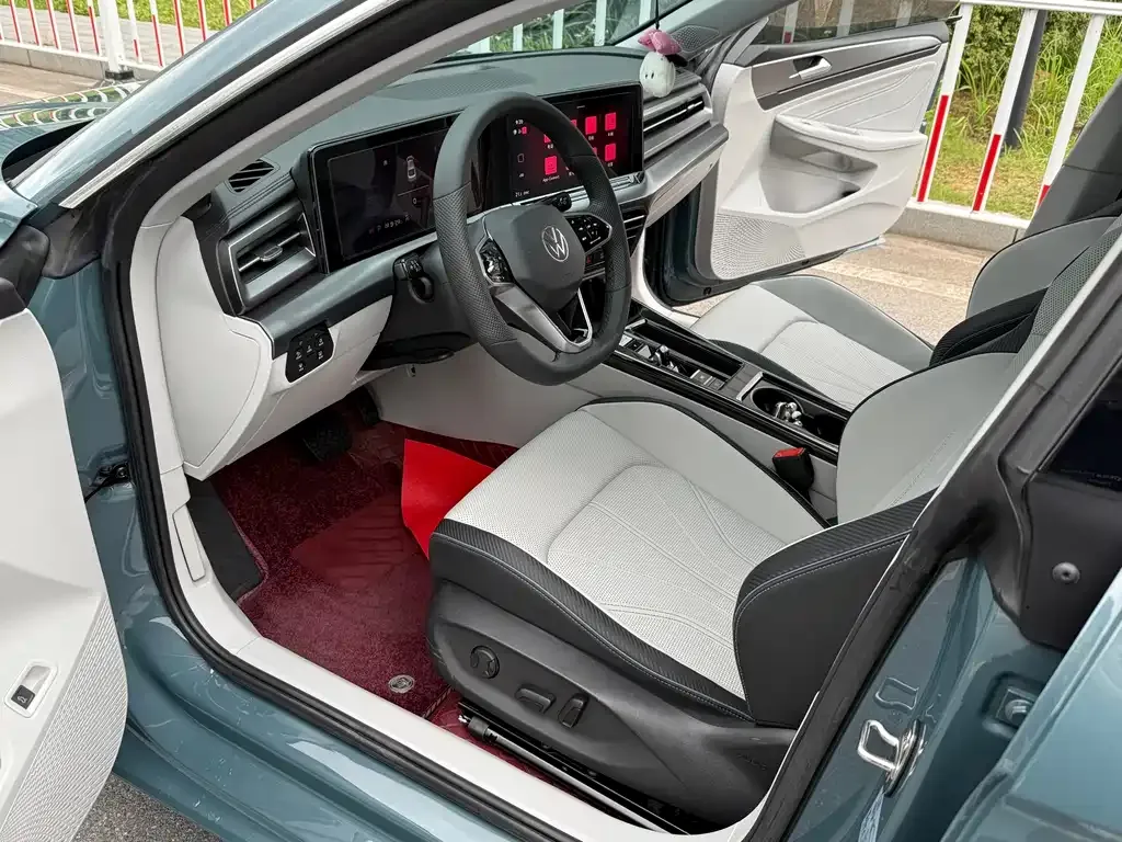 Volkswagen Lamando 2024 из CN, фото 7