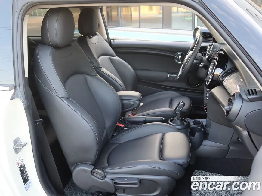 Mini Cooper 2021 из KR, фото 9