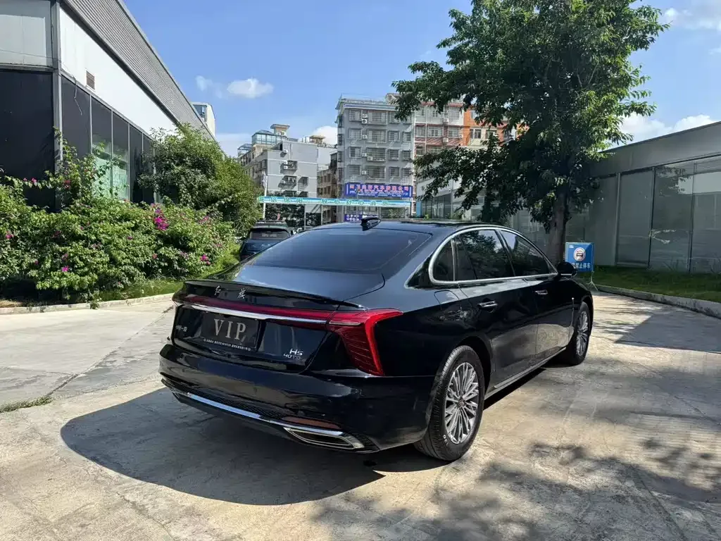 Hongqi H5 — фото 9