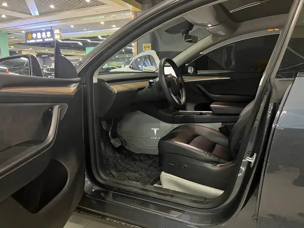 Tesla Model Y 2022 из CN, фото 3