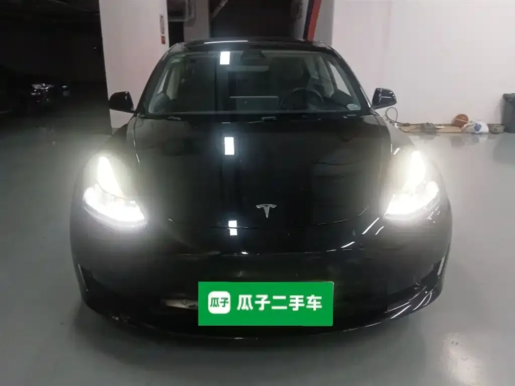 Tesla Model 3 — фото 3