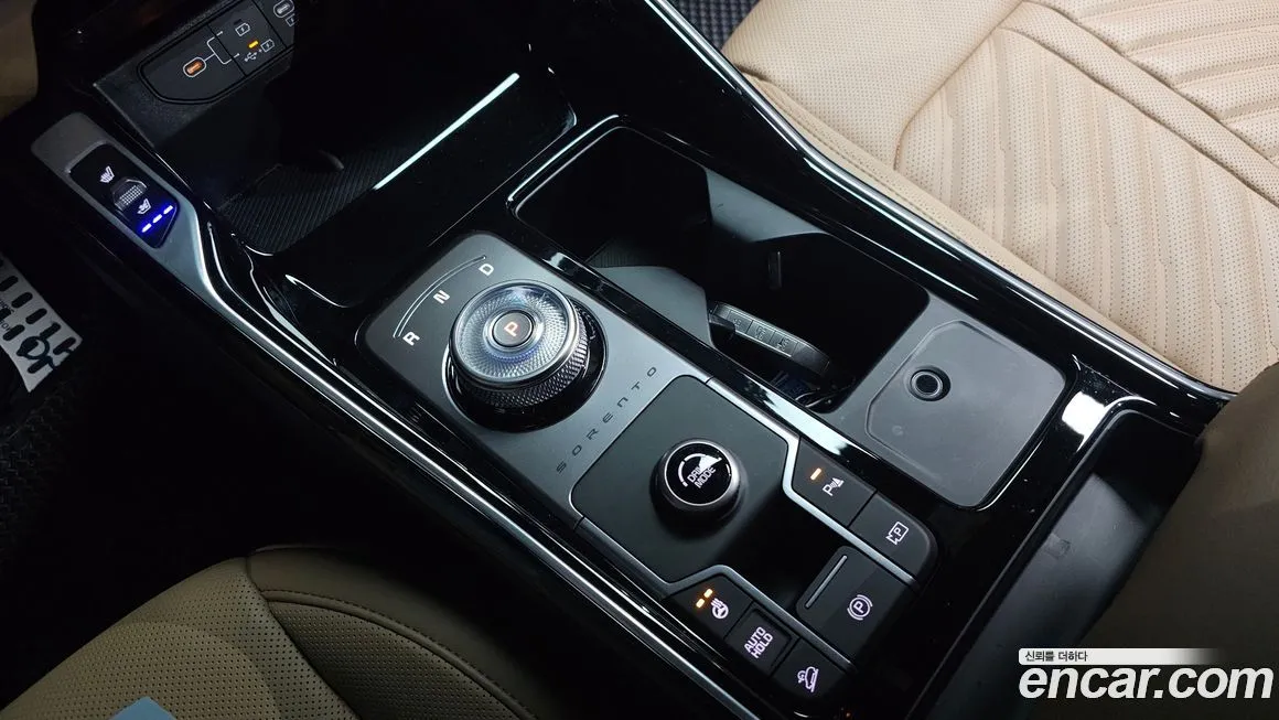 Kia Sorento — фото 9