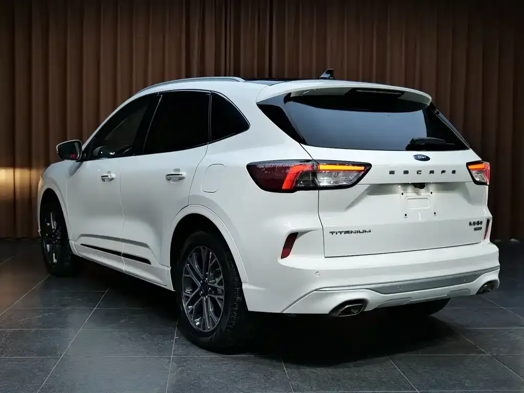 Ford Escape 2022 из CN, фото 6