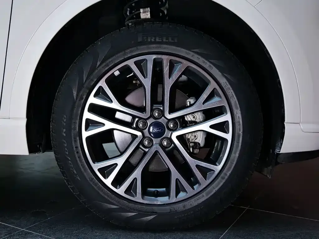 Ford Escape 2022 из CN, фото 7