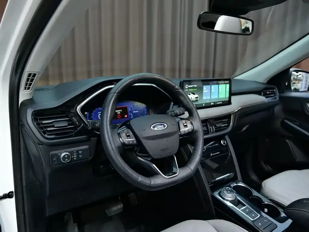 Ford Escape 2022 из CN, фото 9