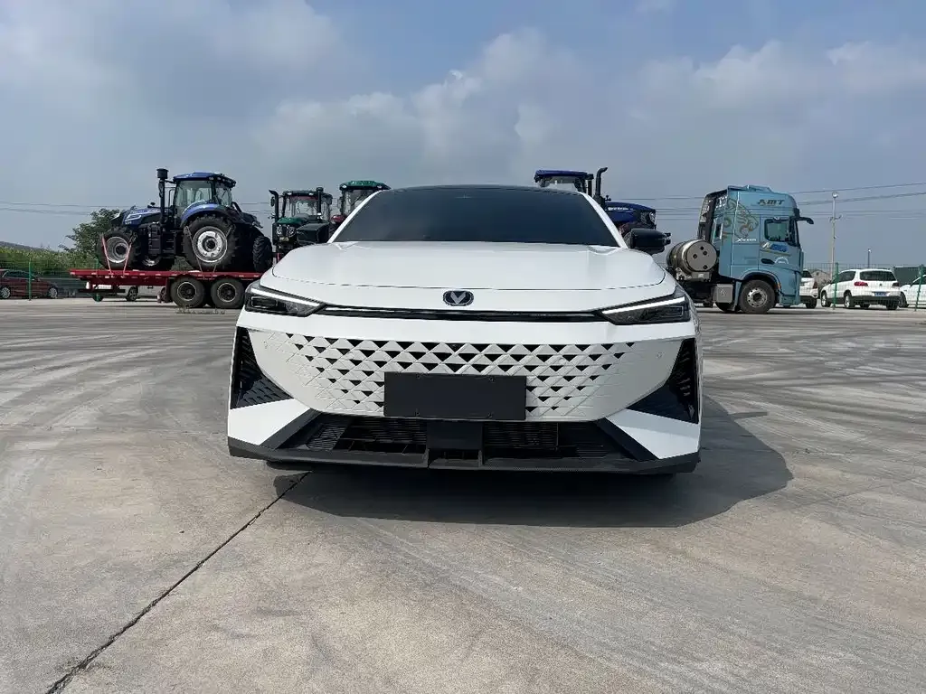 Changan UNI-V 2025 из CN, фото 2
