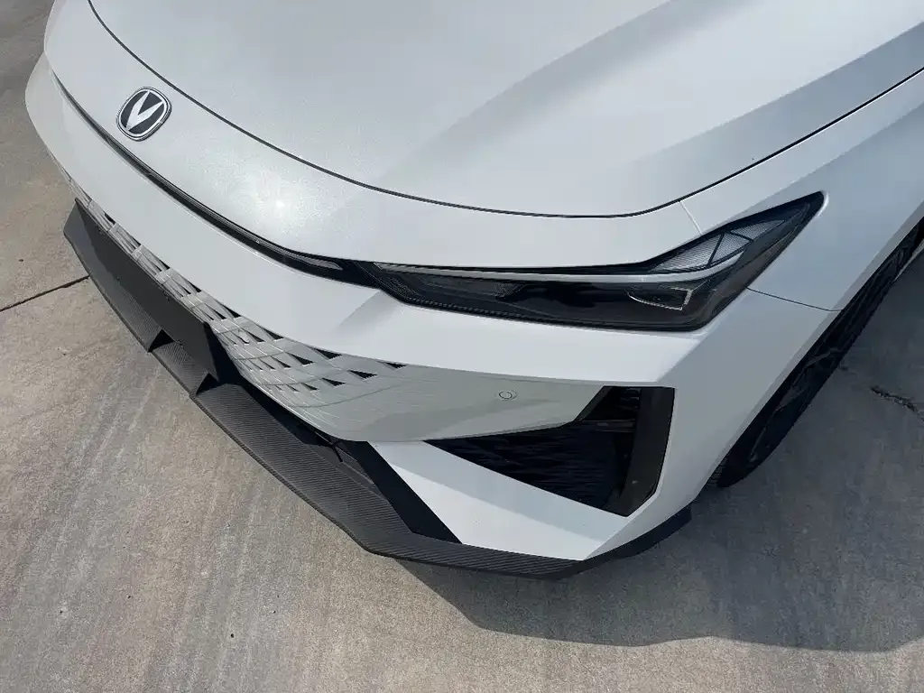 Changan UNI-V 2025 из CN, фото 8
