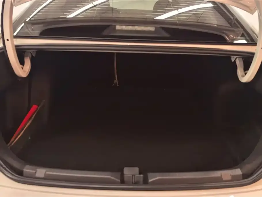 Volkswagen Bora 2023 из CN, фото 4