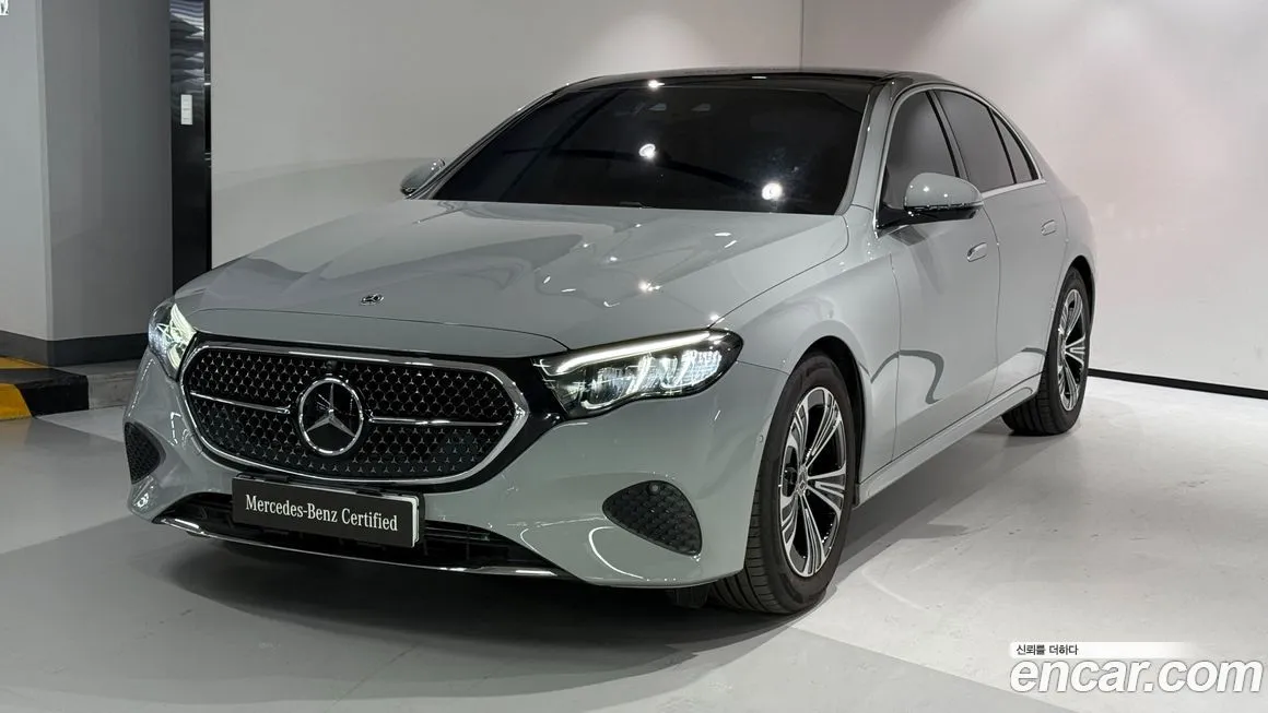 Mercedes-Benz E-Class — фото 1