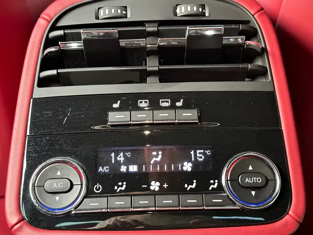 Maserati Quattroporte 2021 из CN, фото 7