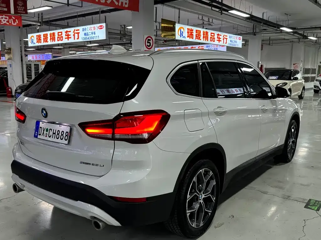 BMW X1 2021 из CN, фото 7