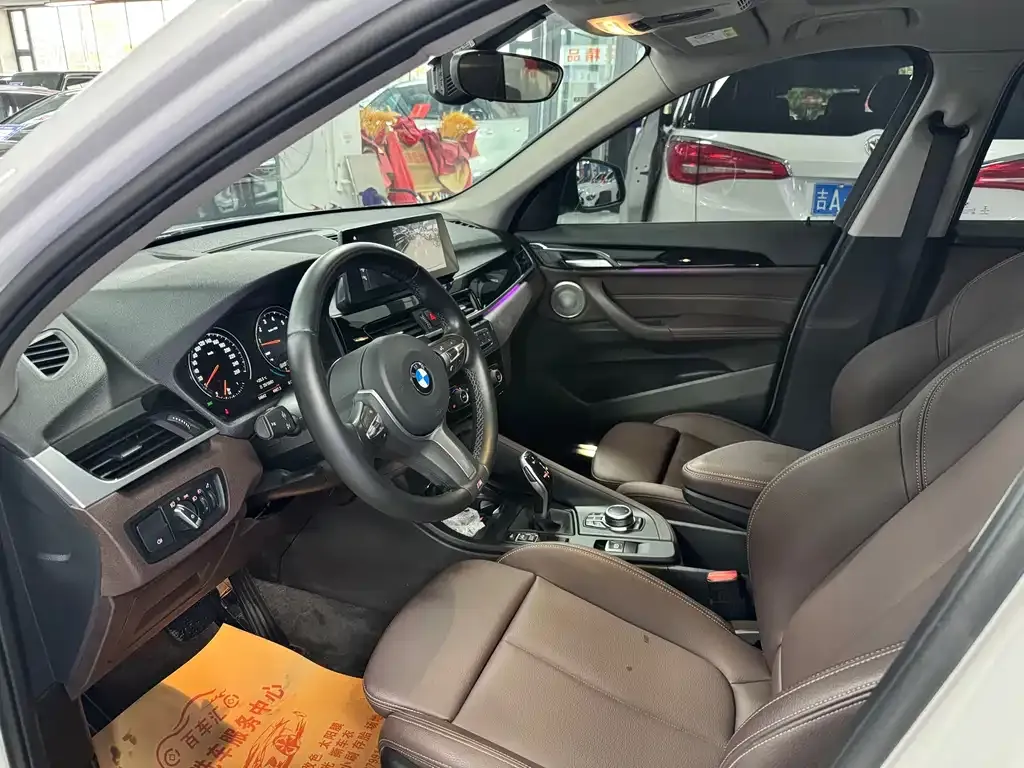 BMW X1 2021 из CN, фото 8