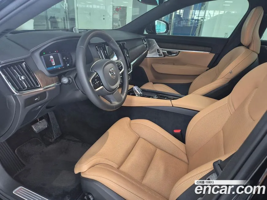 Volvo S90 2024 из KR, фото 8