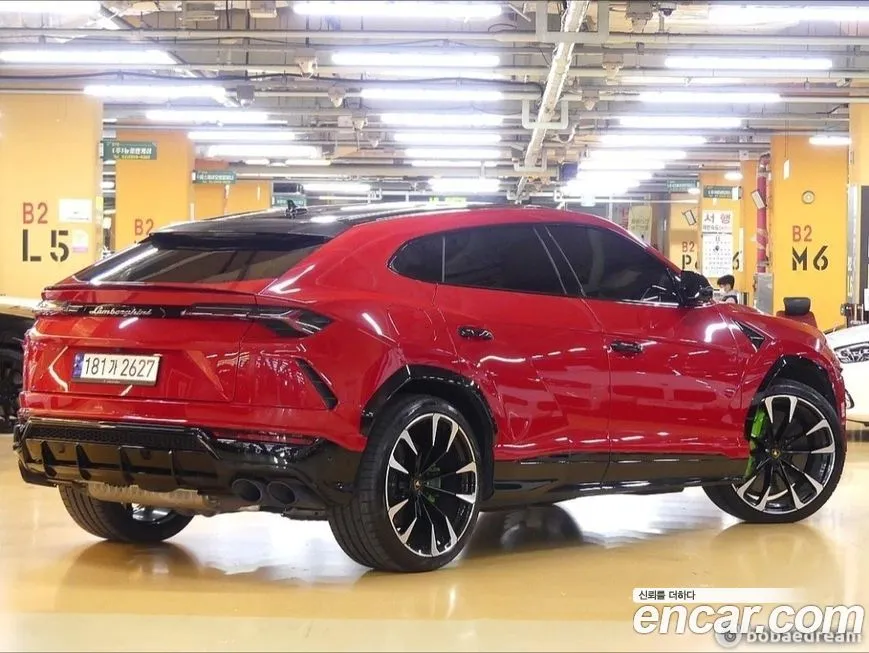 Lamborghini Urus — фото 3