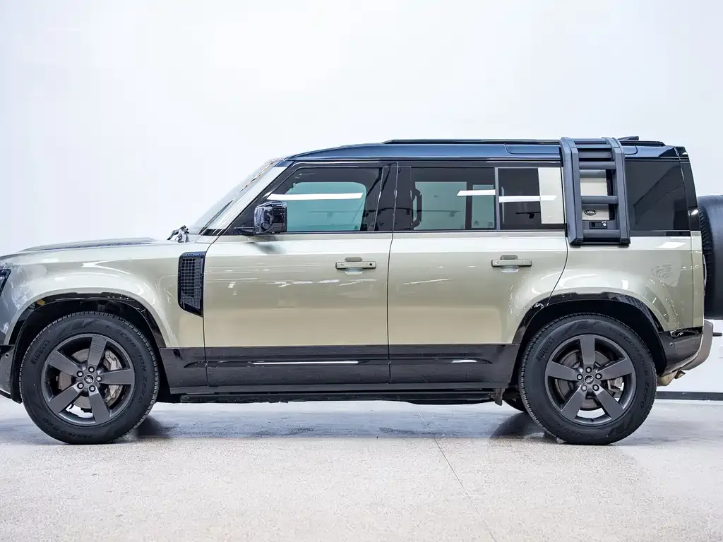 Land Rover Defender — фото 4