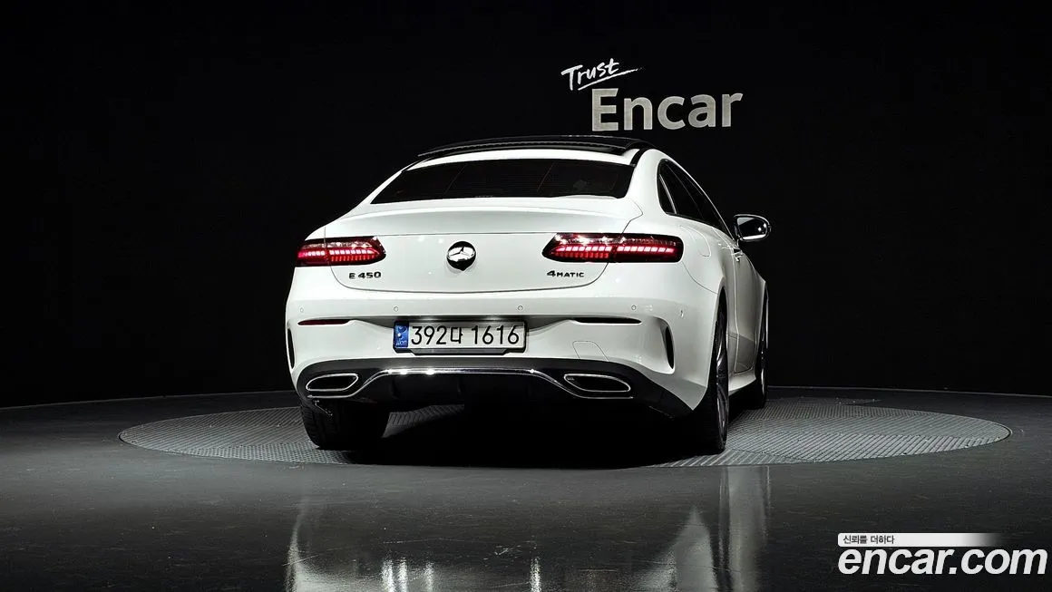 Mercedes-Benz E-Class — фото 4