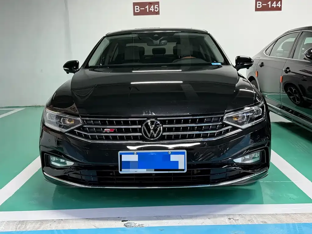 Volkswagen Magotan 2024 из CN, фото 2