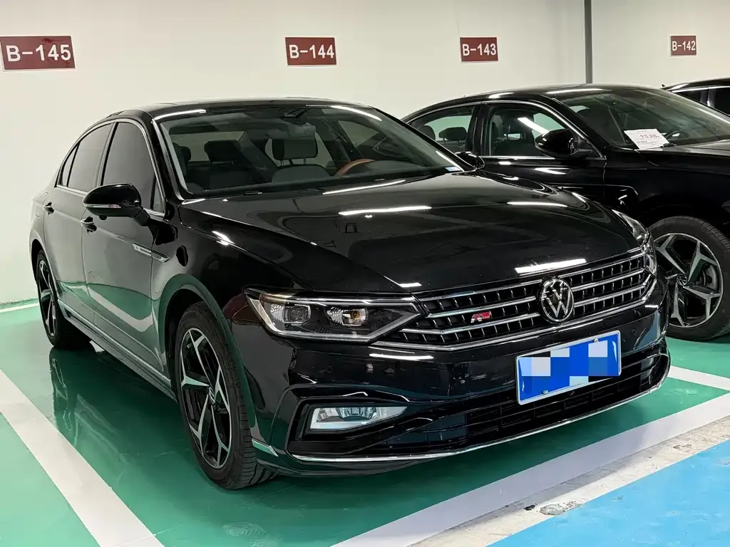 Volkswagen Magotan 2024 из CN, фото 3