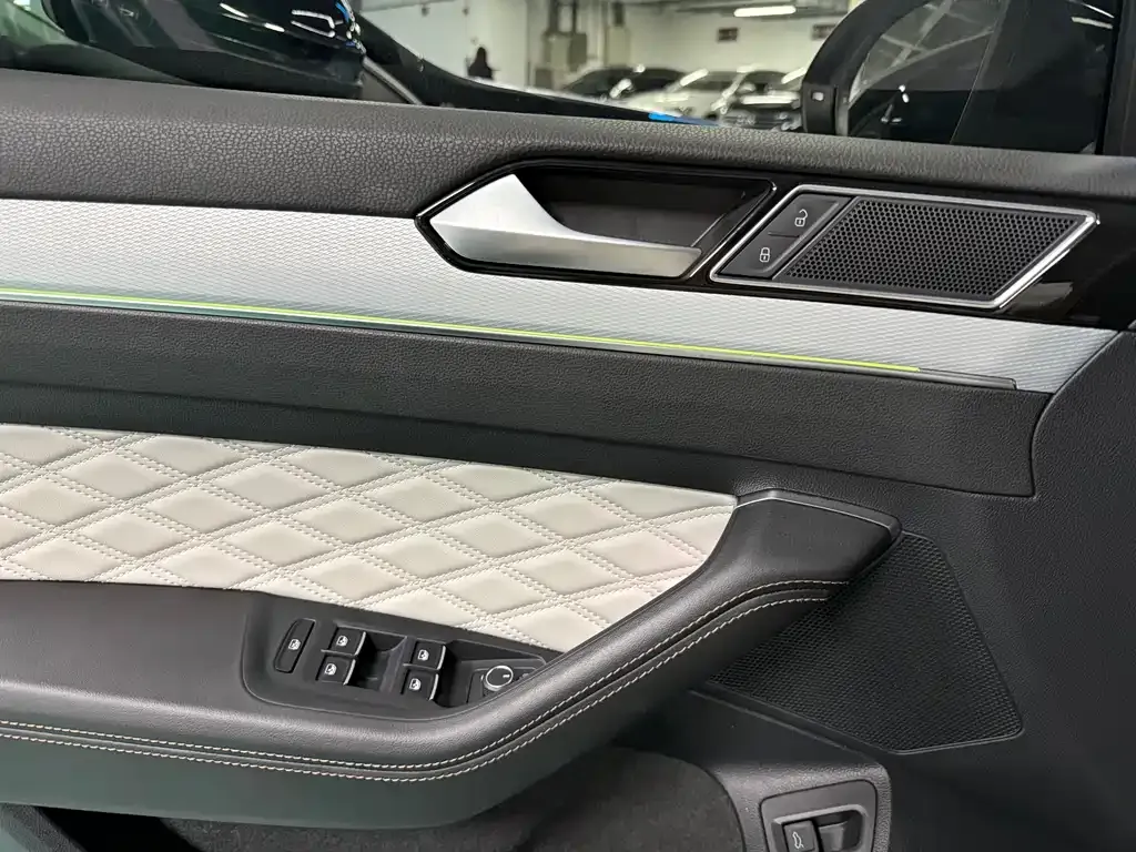 Volkswagen Magotan 2024 из CN, фото 4
