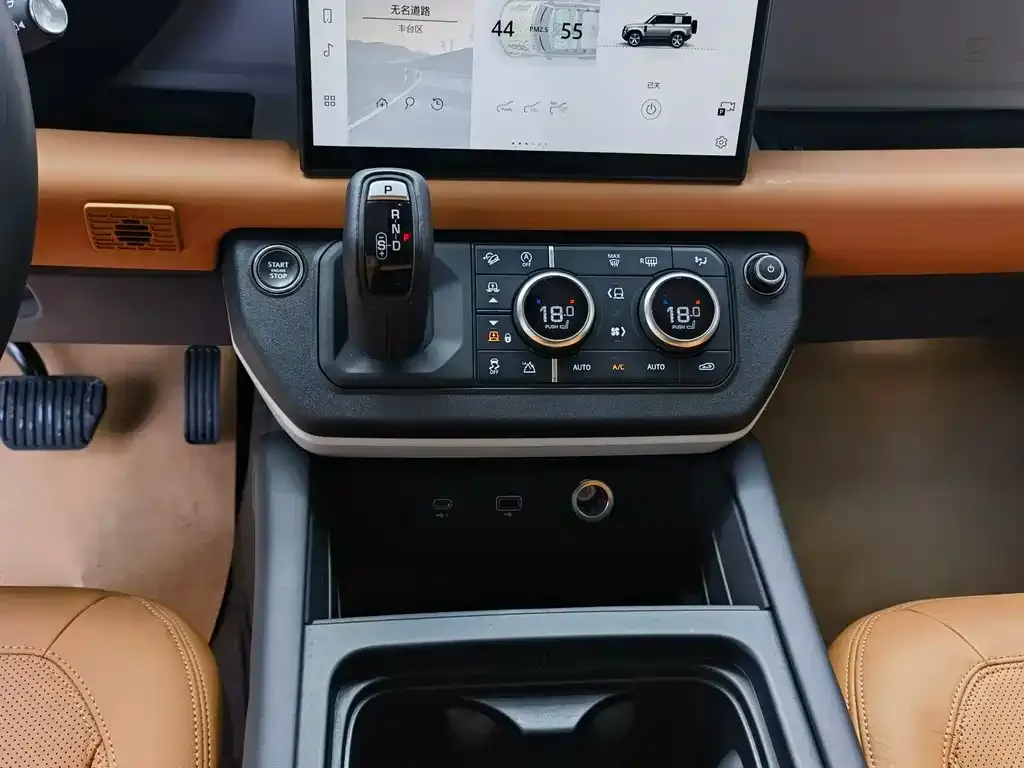Land Rover Defender — фото 7